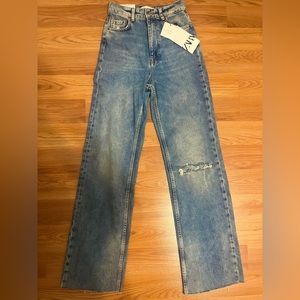 Zara 90’s Full Length jeans size 2 brand new never worn!